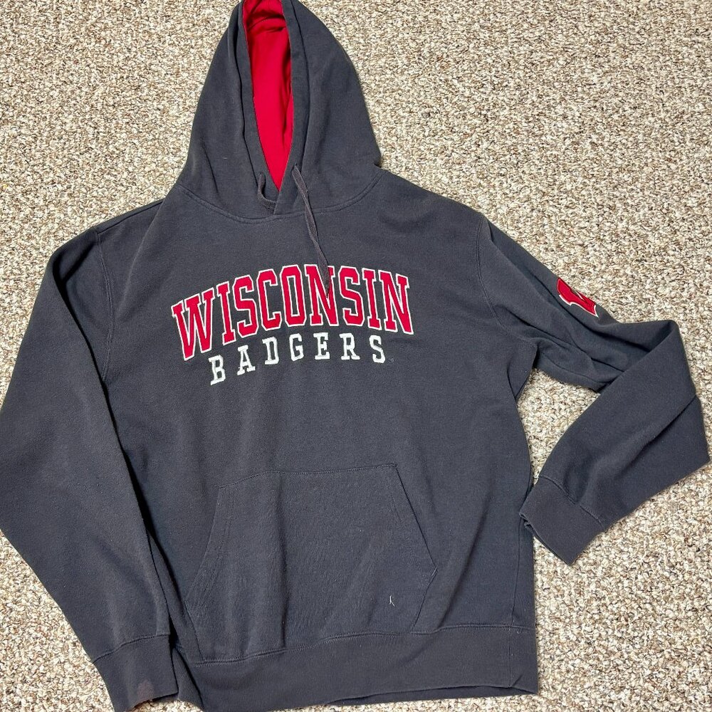 ~~WISCONSIN BADGERS BUCKY EMBROIDERED L VINTAGE STADIUM HOODIE  BEST WISCONSIN B